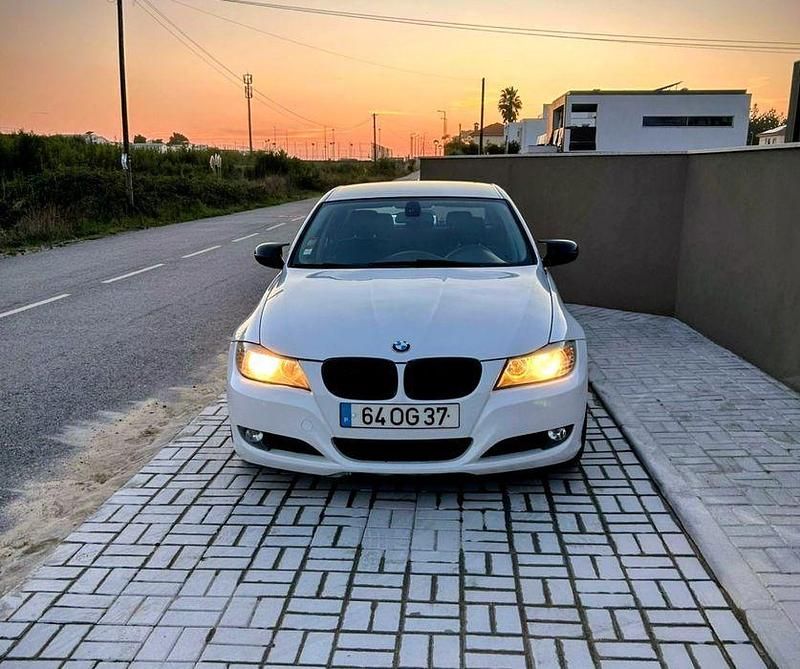 Usado 2011 BMW 320 Sedan | € 8.250 (Preço justo) - Imagem 1/4
