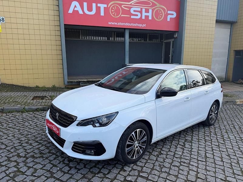 Usado Peugeot 308 Active 130 HP (95 kW) 2021 Branco Carrinha