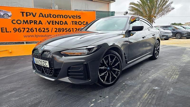 Cinza Usado 2023 BMW i4 Sedan | € 49.950 (Preço justo) - Imagem 1/4