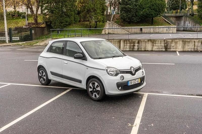 Branco Usado 2018 Renault Twingo SE Citadino | € 8.500 (Bom preço) - Imagem 1/4