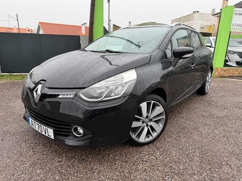 Usado Renault Clio IV 90 HP (66 kW) 2014 Preto Carrinha