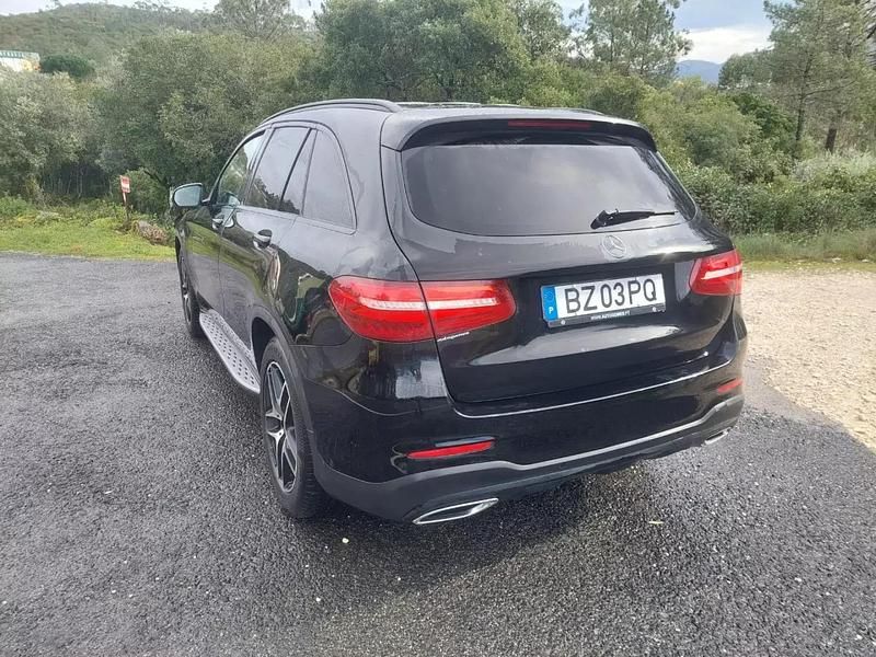 Usado Mercedes GLC250 AMG line 204 HP (150 kW) 2017 Preto SUV