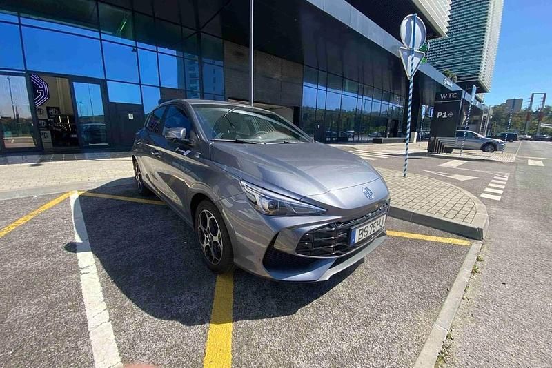 Cinzento Usado 2025 MG MG3 Comfort Citadino | € 18.490 - Imagem 1/4