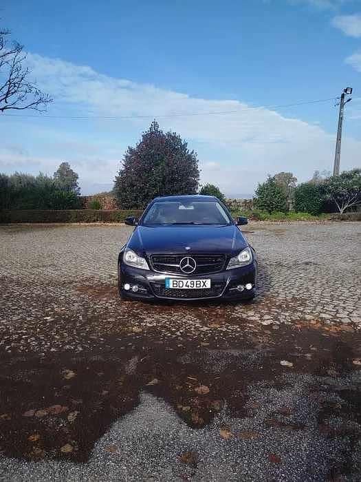 Preto Usado 2012 Mercedes C250 Coupé | € 16.900 (Preço justo) - Imagem 1/4