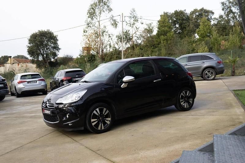 Usado Citroën DS3 100 HP (73 kW) 2010 Preto Citadino