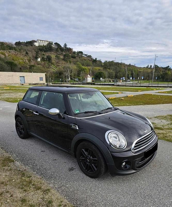 Usado Mini ONE 90 HP (66 kW) 2014 Preto Citadino