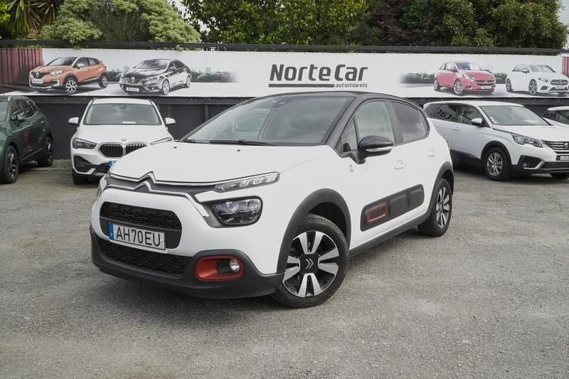 Branco Usado 2021 Citroën C3 PureTech Citadino | € 9.975 (Bom preço) - Imagem 1/4