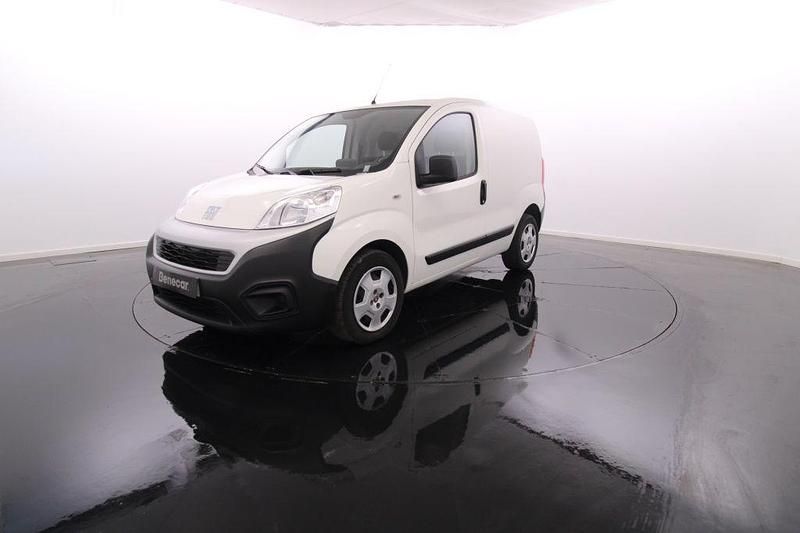 Branco Usado 2022 Fiat Fiorino Monovolume | € 14.900 (Preço justo) - Imagem 1/4