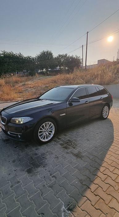 Usado 2013 BMW 530 Luxury Line Sedan | € 17.000 - Imagem 1/4