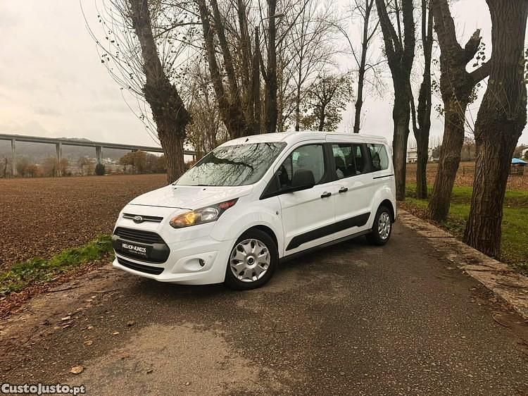 Branco Usado 2017 Ford Tourneo Trend SUV | € 17.750 - Imagem 1/1