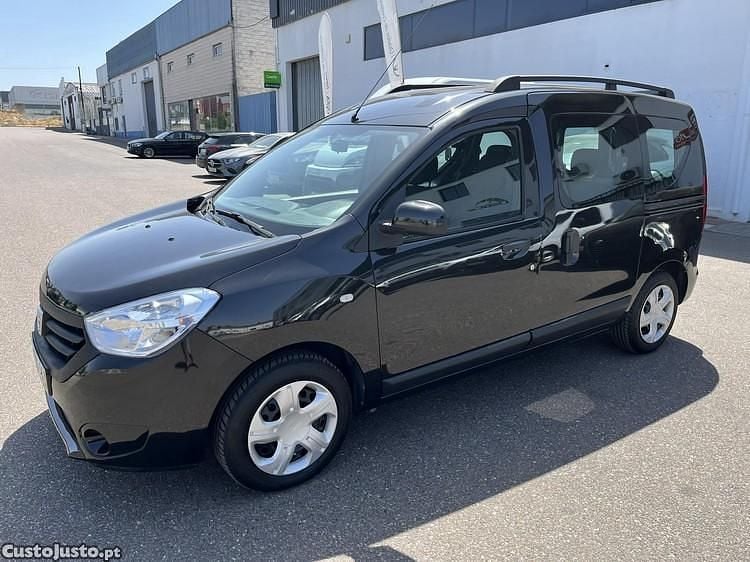 Preto Usado 2017 Dacia Dokker Van | € 9.950 - Imagem 1/1