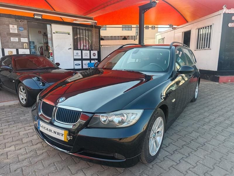 Preto Usado 2005 BMW 320 Exclusive Carrinha | € 10.900 (Caro) - Imagem 1/4