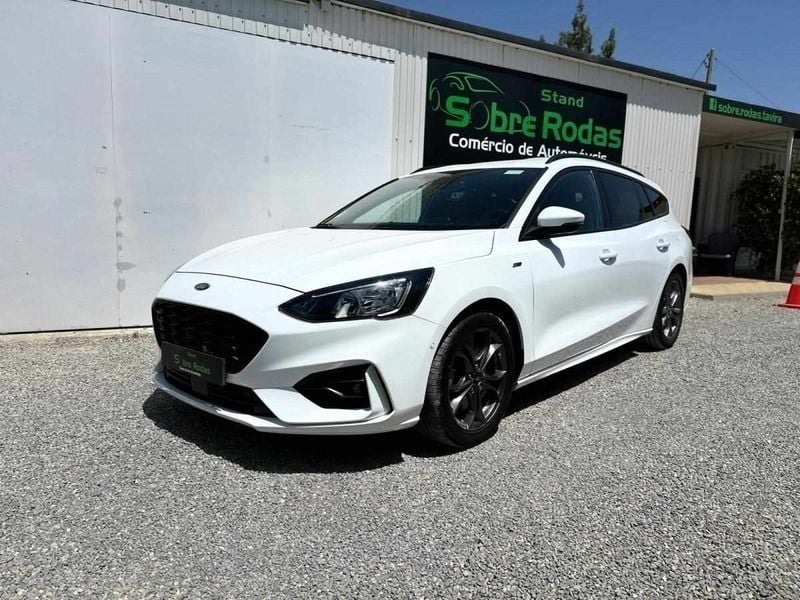 Branco Usado 2022 Ford Focus | € 21.900 (Preço justo) - Imagem 1/4