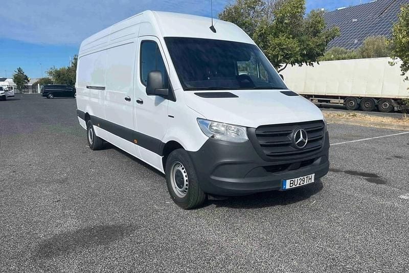 Branco Novo 2025 Mercedes E-Sprinter Van | € 66.500 - Imagem 1/4