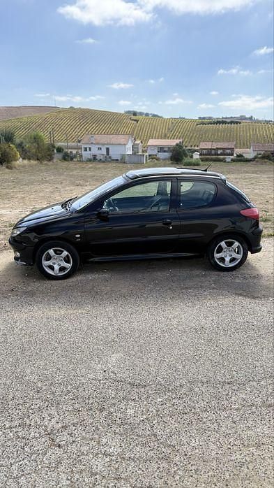 Usado 2002 Peugeot 206 GTi | € 3.500 - Imagem 1/4