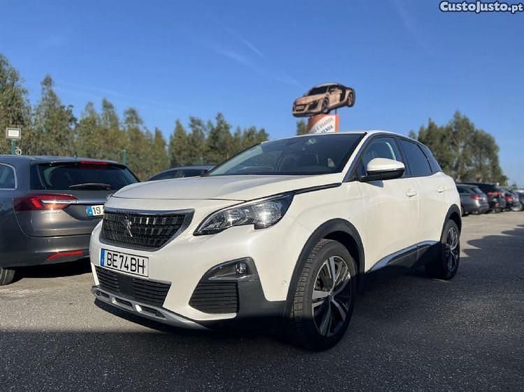 Usado Peugeot 3008 Allure 130 HP (95 kW) 2018 Branco Sedan