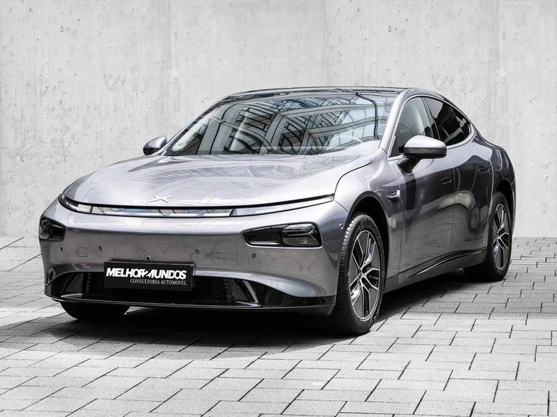 Cinzento Usado 2024 XPENG P7 Sedan | € 41.500 - Imagem 1/4