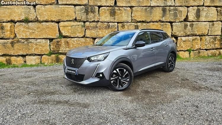 Cinza Usado 2022 Peugeot e-2008 SUV | € 19.950 (Bom preço) - Imagem 1/1
