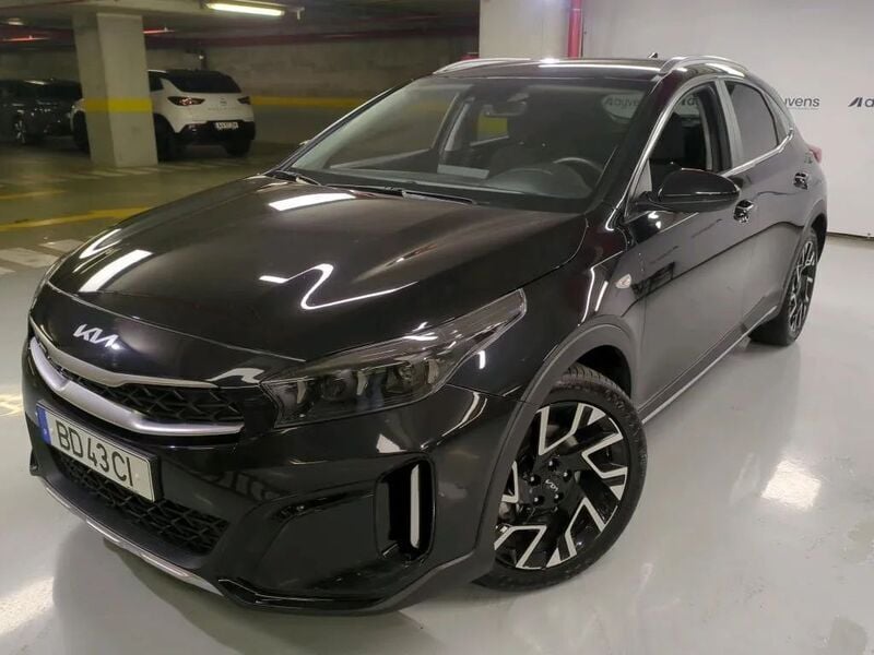 Preto Usado 2023 Kia XCeed SUV | € 19.400 (Preço justo) - Imagem 1/4