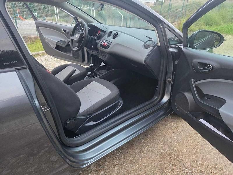 Usado Seat Ibiza Sport 75 HP (55 kW) 2012 Coupé