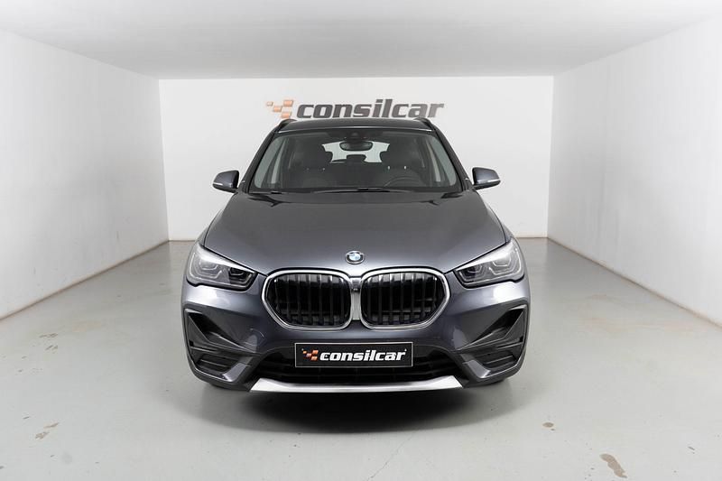 Cinza Usado 2021 BMW X1 SUV | € 23.980 (Bom preço) - Imagem 1/4
