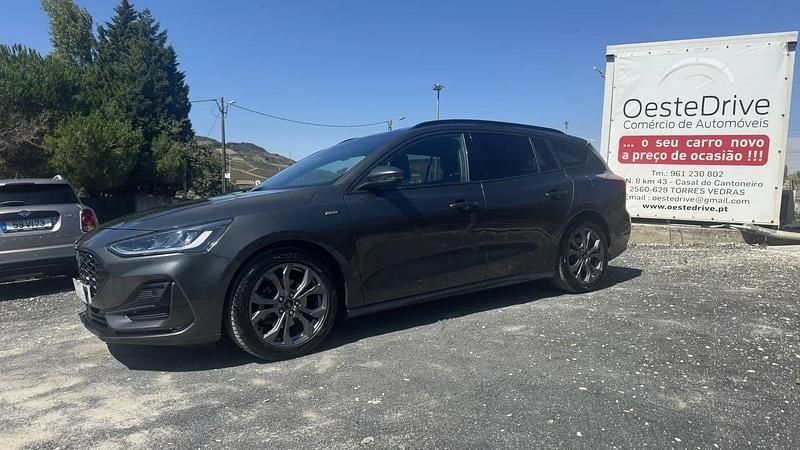 Cinza escuro Usado 2022 Ford Focus ST-Line Carrinha | € 18.400 (Bom preço) - Imagem 1/4