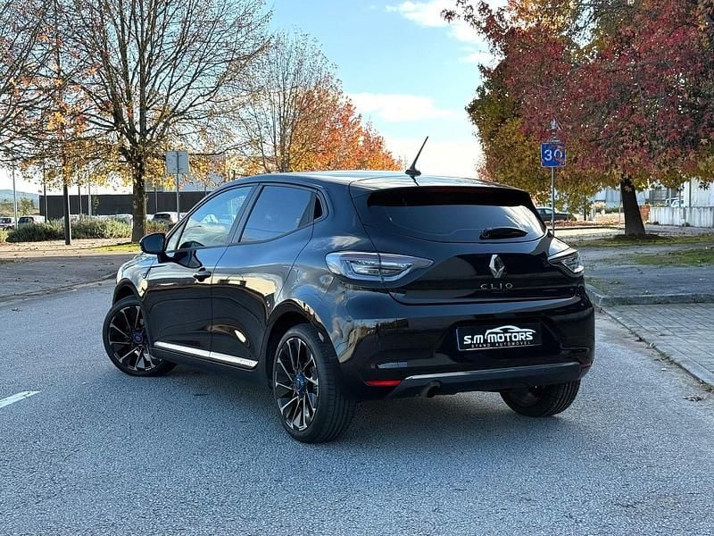 Usado Renault Clio IV 91 HP (66 kW) 2019 Preto