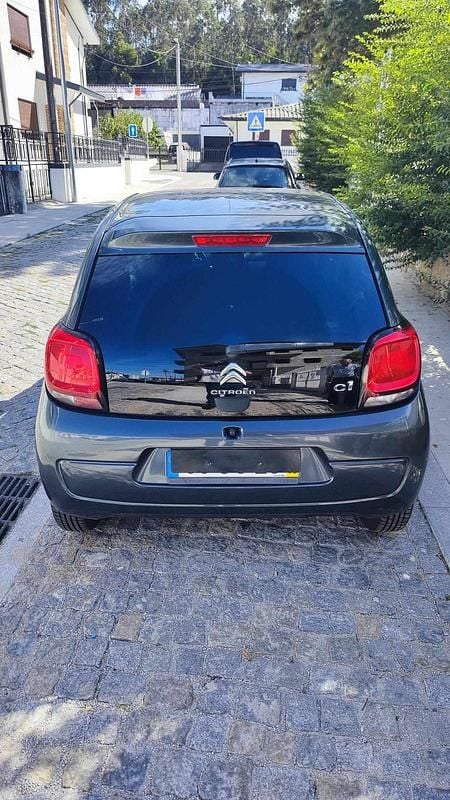 Usado Citroën C1 69 HP (50 kW) 2018 Cinzento Citadino