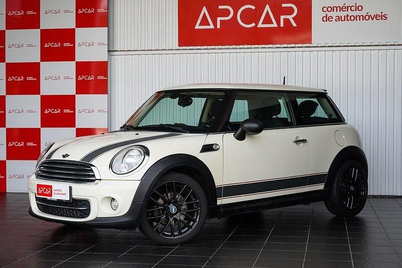Usado Mini Cooper D 112 HP (82 kW) 2010 Branco Citadino
