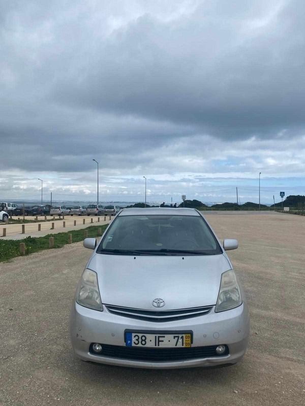 Cinzento Usado 2009 Toyota Prius Citadino | € 5.900 - Imagem 1/4