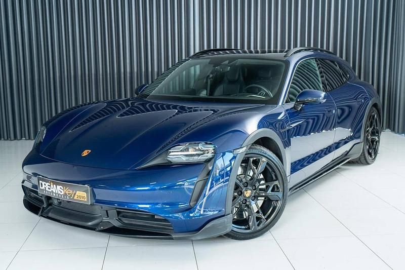 Azul Usado 2022 Porsche Taycan Sedan | € 84.900 (Preço justo) - Imagem 1/4