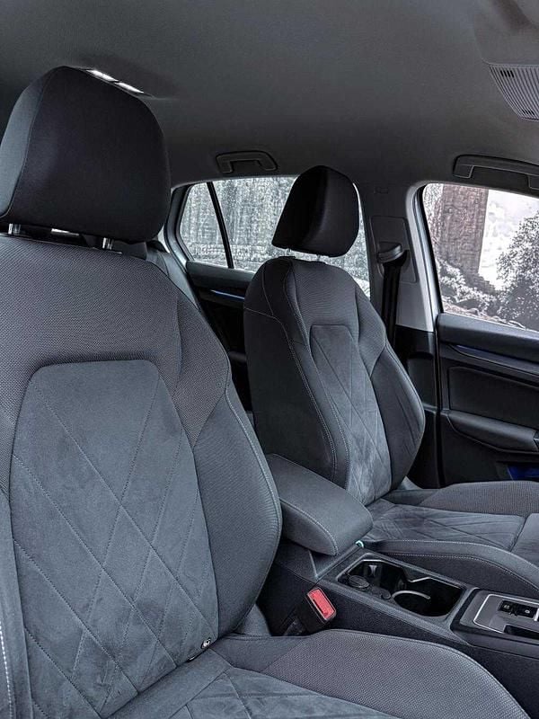 Usado VW Golf VIII 204 HP (150 kW) 2022 Cinzento