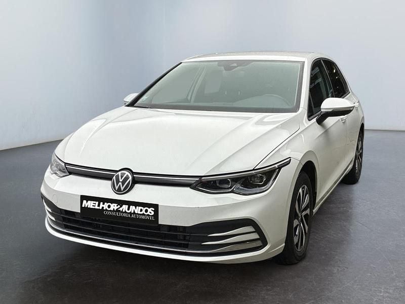 Branco Usado 2021 VW Golf VIII Life | € 19.990 (Preço justo) - Imagem 1/4