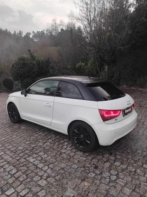 Usado Audi A1 90 HP (66 kW) 2011 Branco Citadino