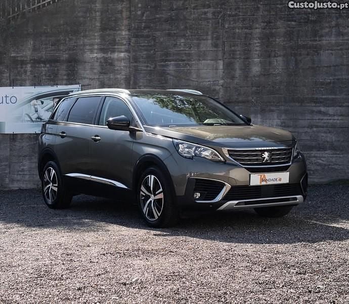 Cinza Usado 2018 Peugeot 5008 Allure Monovolume | € 16.999 (Bom preço) - Imagem 1/1