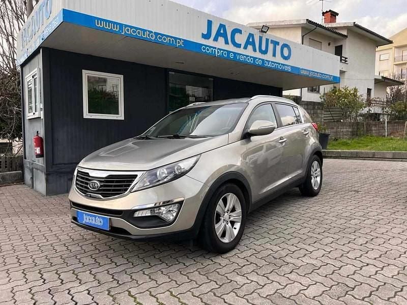 Cinzento Usado 2012 Kia Sportage SUV | € 10.250 (Preço justo) - Imagem 1/4