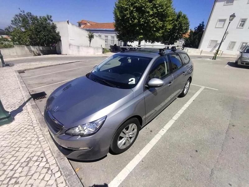Cinzento Usado 2015 Peugeot 308 Carrinha | € 7.000 (Preço justo) - Imagem 1/4