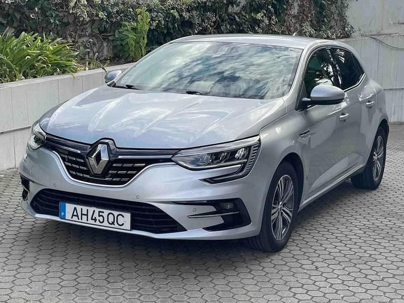 Cinza Usado 2021 Renault Mégane IV LIMITED | € 19.900 (Preço justo) - Imagem 1/1