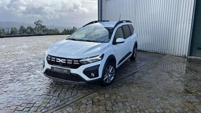 Branco Usado 2023 Dacia Jogger Monovolume | € 13.990 (Super Preço) - Imagem 1/4