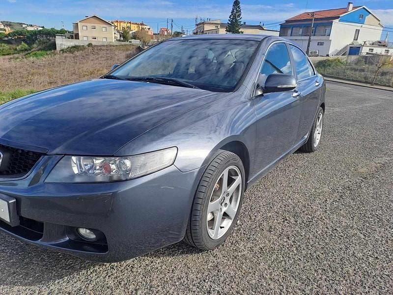 Cinzento Usado 2003 Honda Accord Sedan | € 5.300 - Imagem 1/4