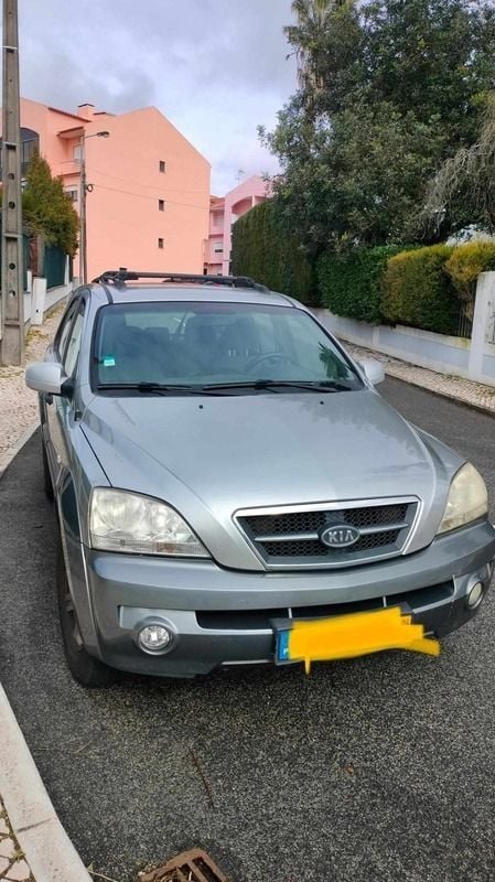 Cinzento Usado 2004 Kia Sorento SUV | € 6.100 - Imagem 1/4