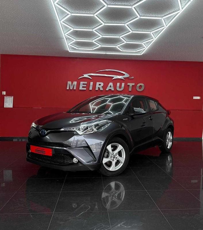 Cinza Usado 2019 Toyota C-HR Comfort SUV | € 21.900 (Preço justo) - Imagem 1/4