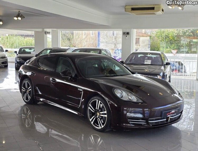 Castanho Usado 2013 Porsche Panamera Platinum Edition Sedan | € 37.950 (Bom preço) - Imagem 1/1
