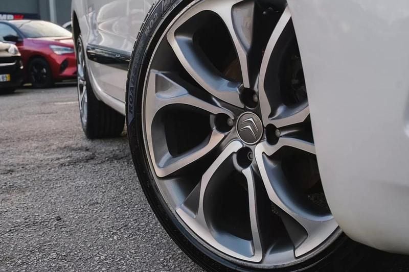 Usado Citroën DS4 So Chic 112 HP (82 kW) 2012 Branco Citadino