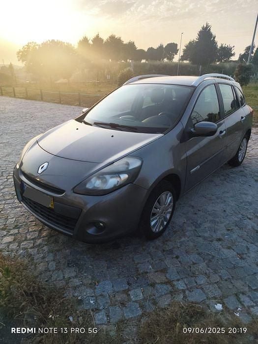 Usado 2012 Renault Clio IV Carrinha | € 3.300 - Imagem 1/4