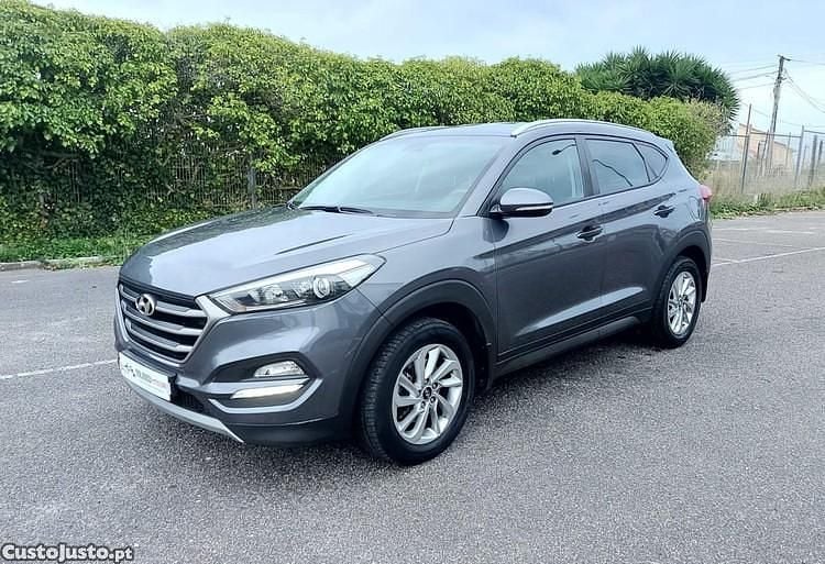 Cinza Usado 2017 Hyundai Tucson SUV | € 17.500 (Super Preço) - Imagem 1/1