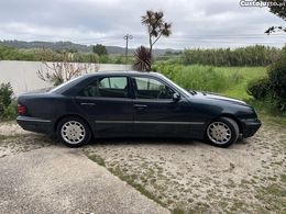 Mercedes E220