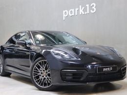 Porsche Panamera 4