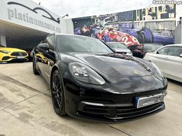 Porsche Panamera 4