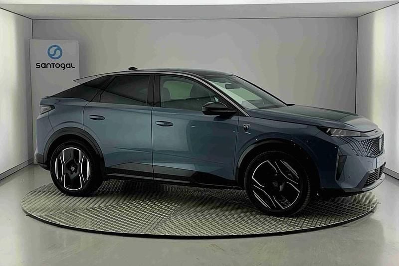 Azul Usado 2024 Peugeot e-3008 GT SUV | € 42.490 (Super Preço) - Imagem 1/4